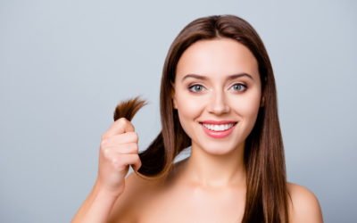 Saure Rinse für glänzende Haare: So funktioniert’s