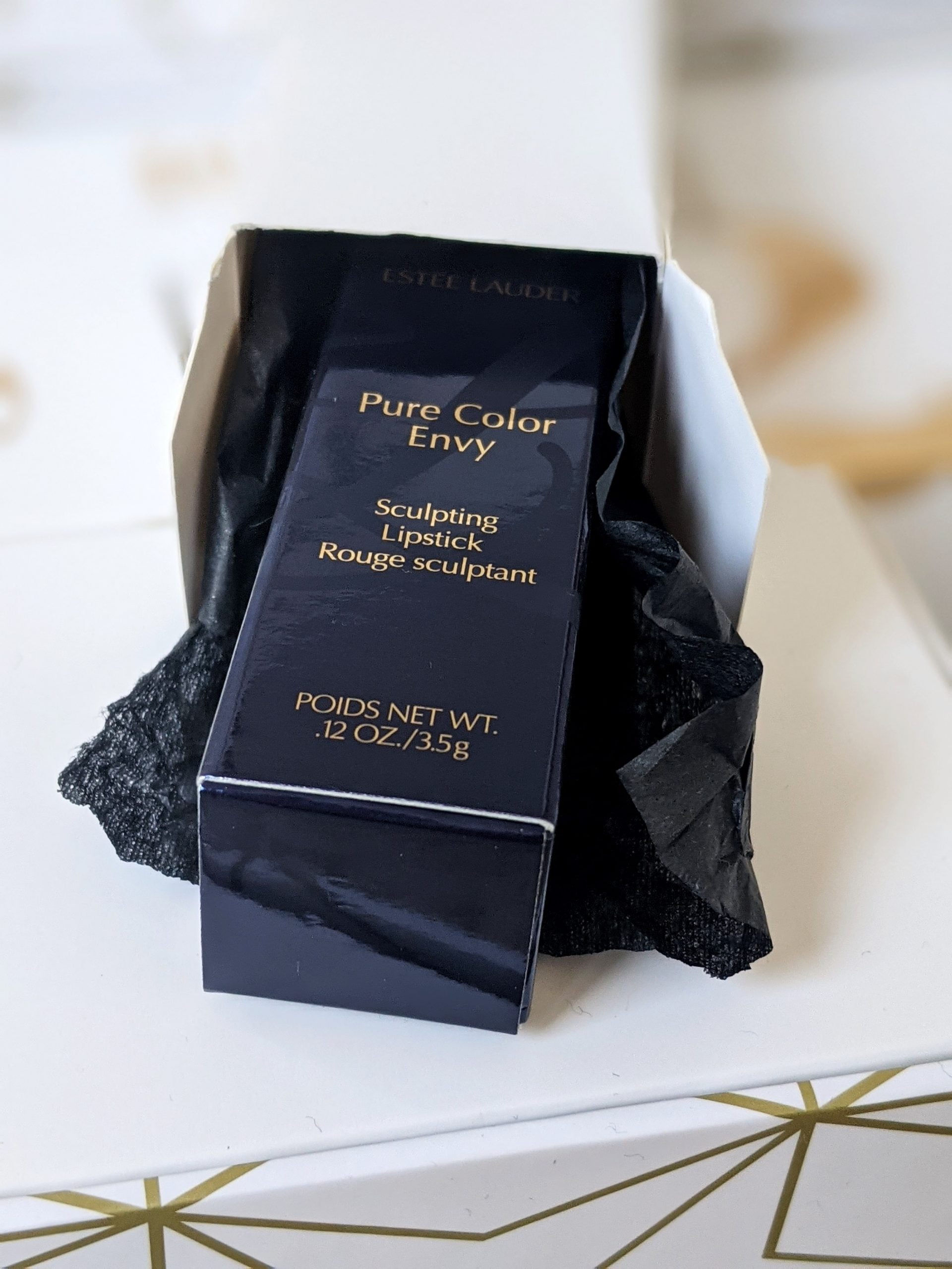 Este Lauder Lipstick Burn it