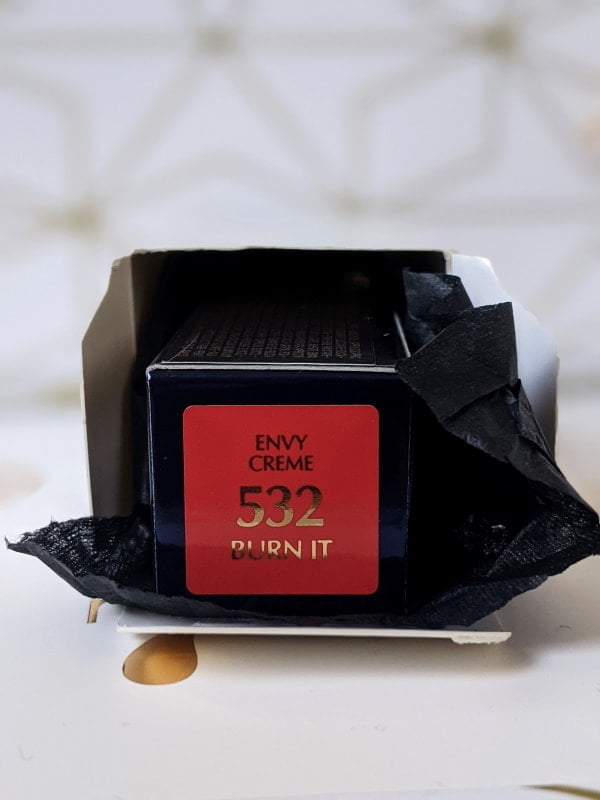 Este Lauder Lipstick Burn it