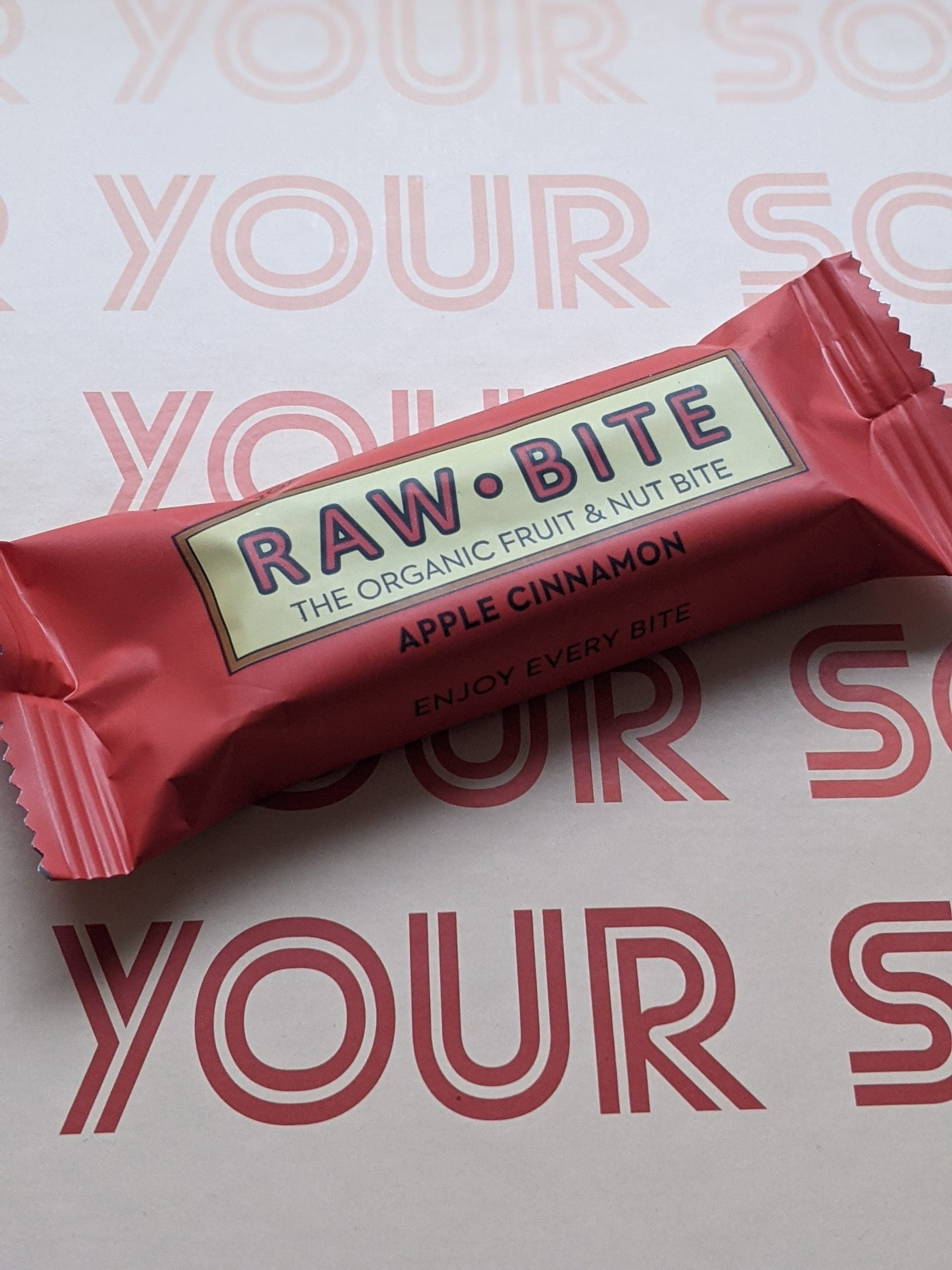 RAW BITE BIO Rohkostriegel Apple Cinnamon